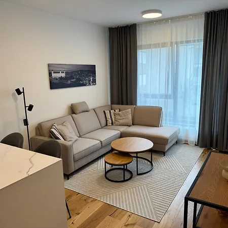 Apartment Kesselbauer Near Prezident Palace