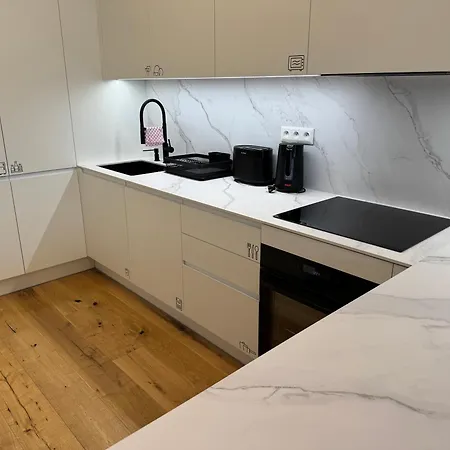 Apartment Kesselbauer Near Prezident Palace *